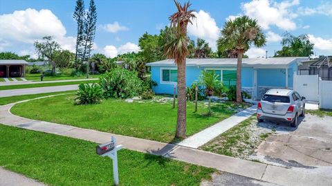 A home in PORT CHARLOTTE