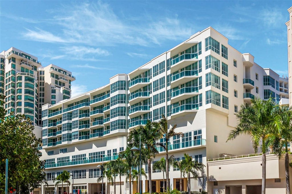 Photo of 25 Ave. Muã‘oz Rivera Cond. Bahia Plaza, Paseo Caribe, San Juan, PR 00901 (MLS # PR9125238)