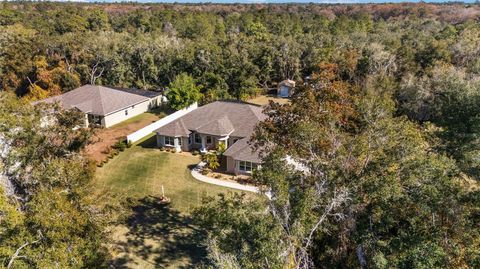 A home in DUNNELLON