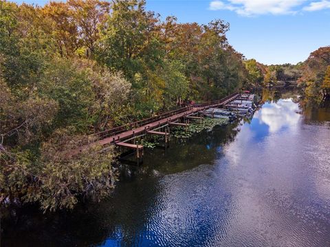 A home in DUNNELLON