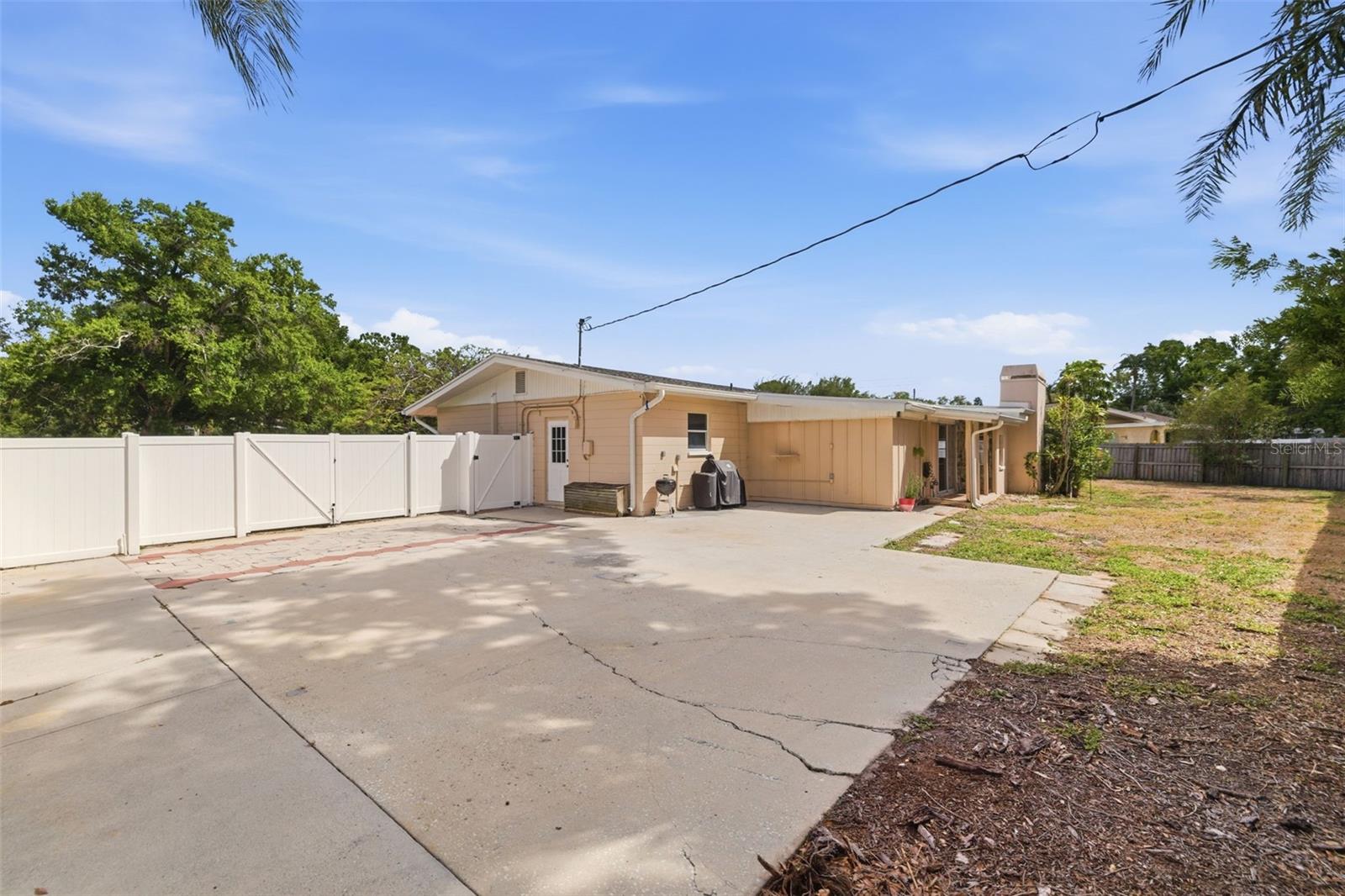 LAKE MAGGIORE PARK REV - Residential