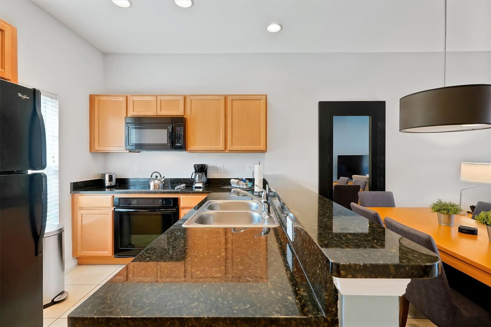 ENCANTADA PH 2 - Residential