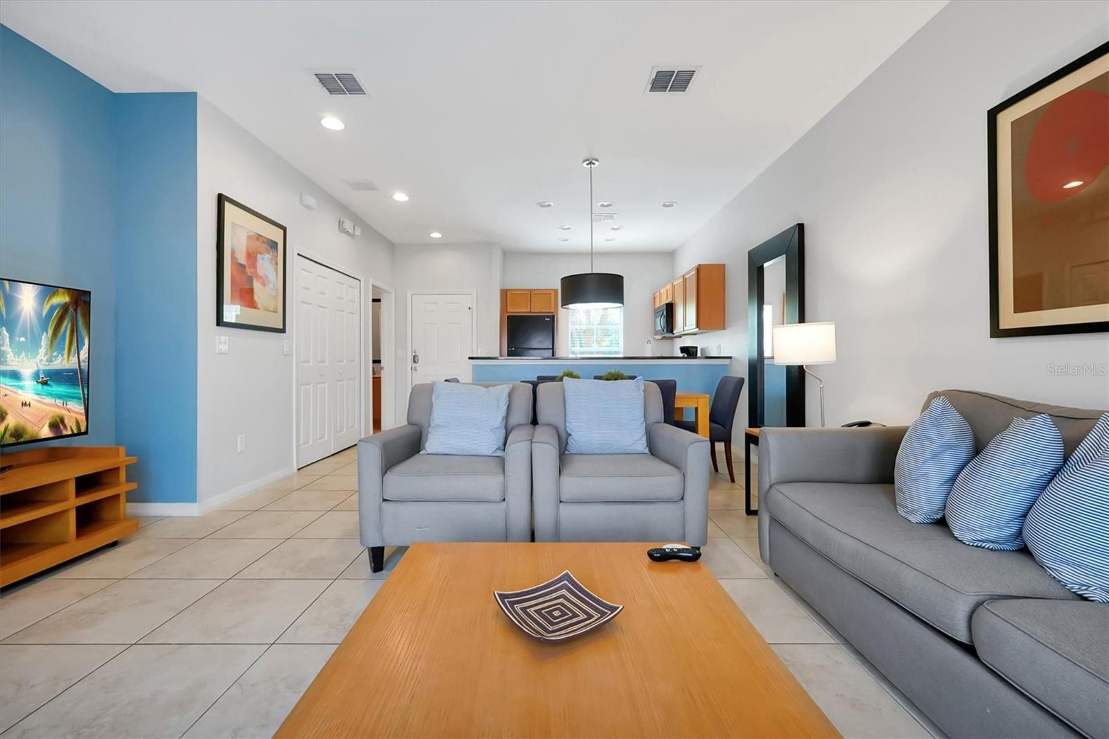 ENCANTADA PH 2 - Residential