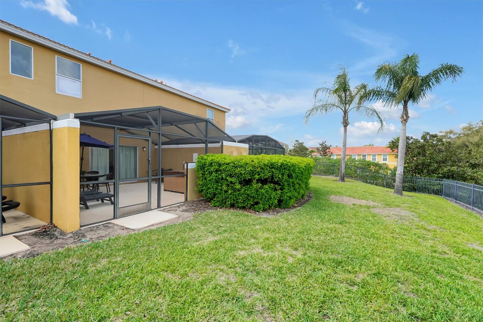 ENCANTADA PH 2 - Residential