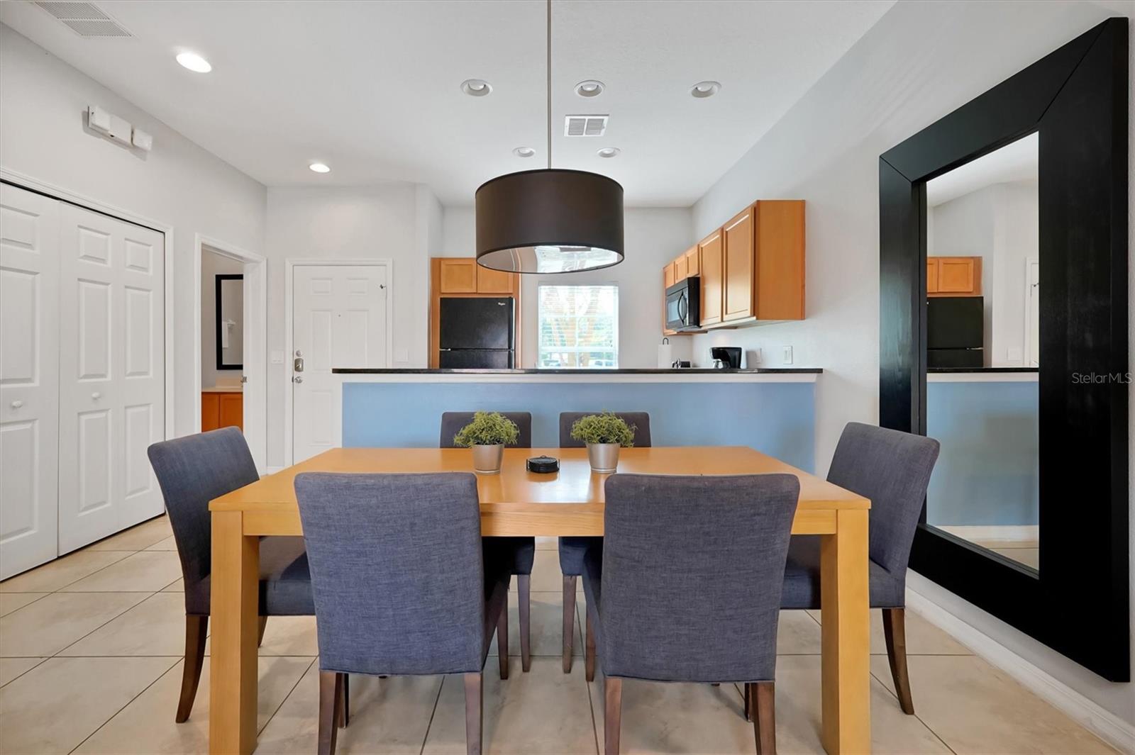 ENCANTADA PH 2 - Residential