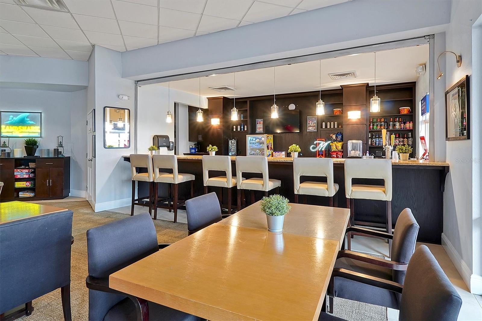 ENCANTADA PH 2 - Residential