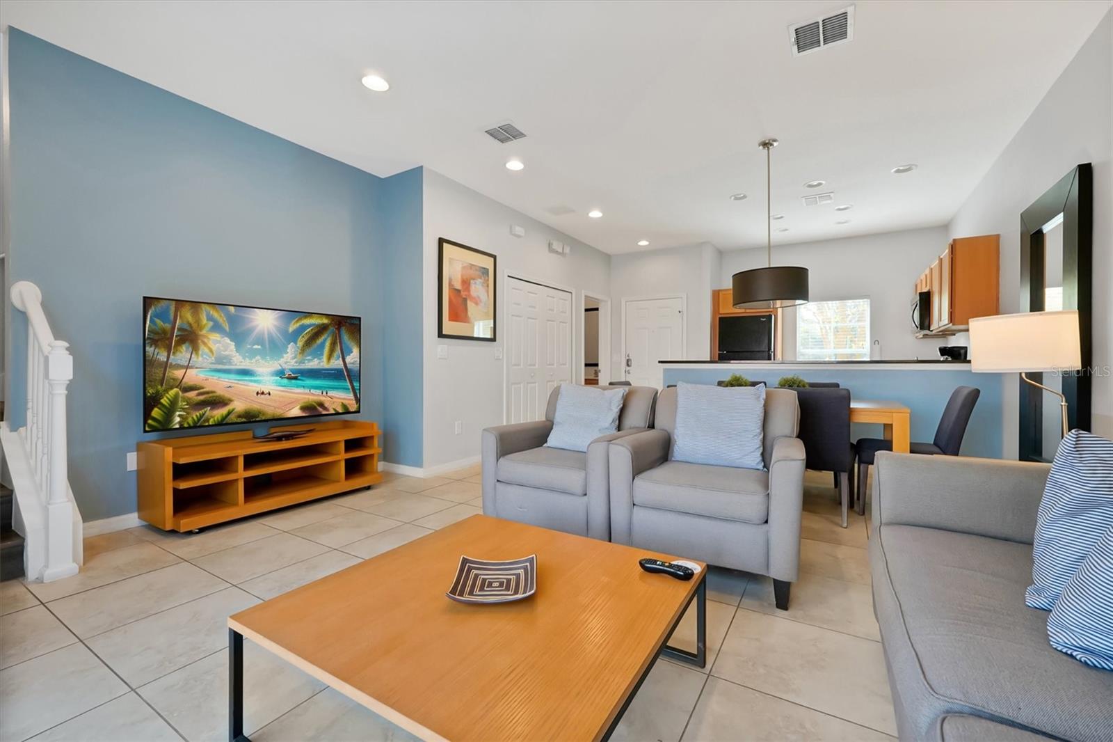 ENCANTADA PH 2 - Residential