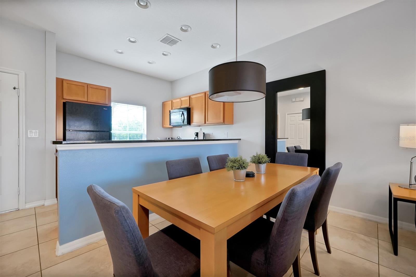 ENCANTADA PH 2 - Residential