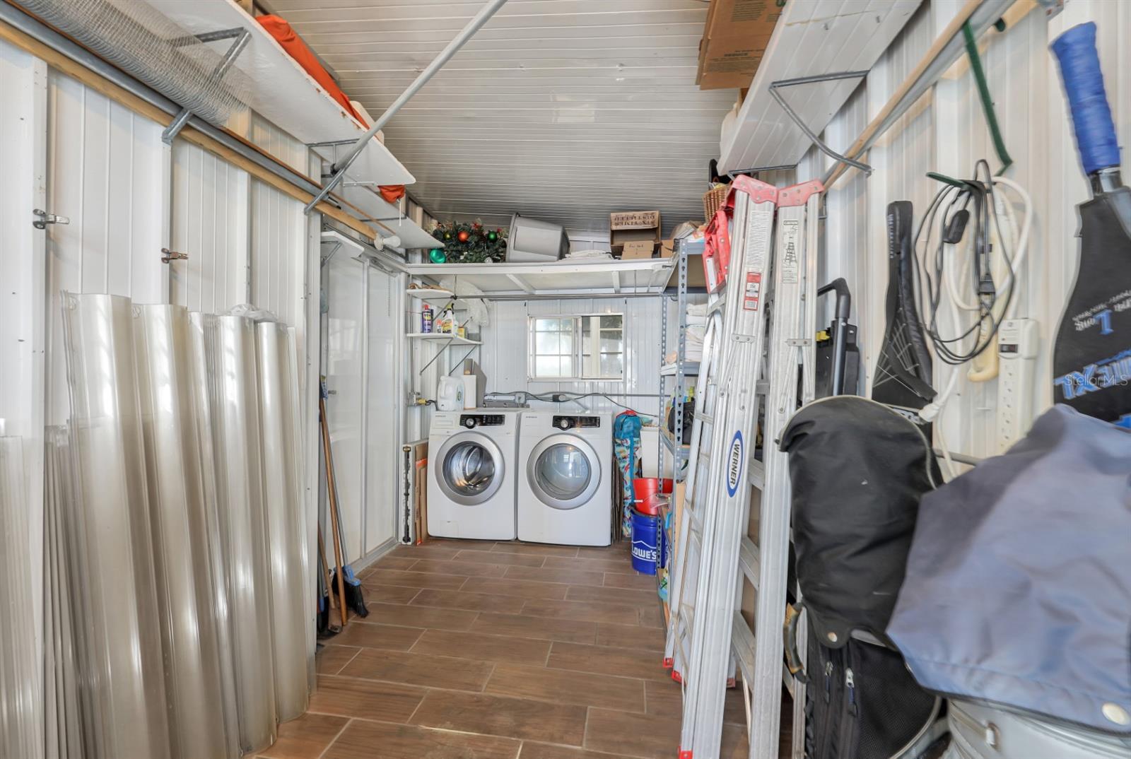 MAPLE LEAF ESTATES - Residential