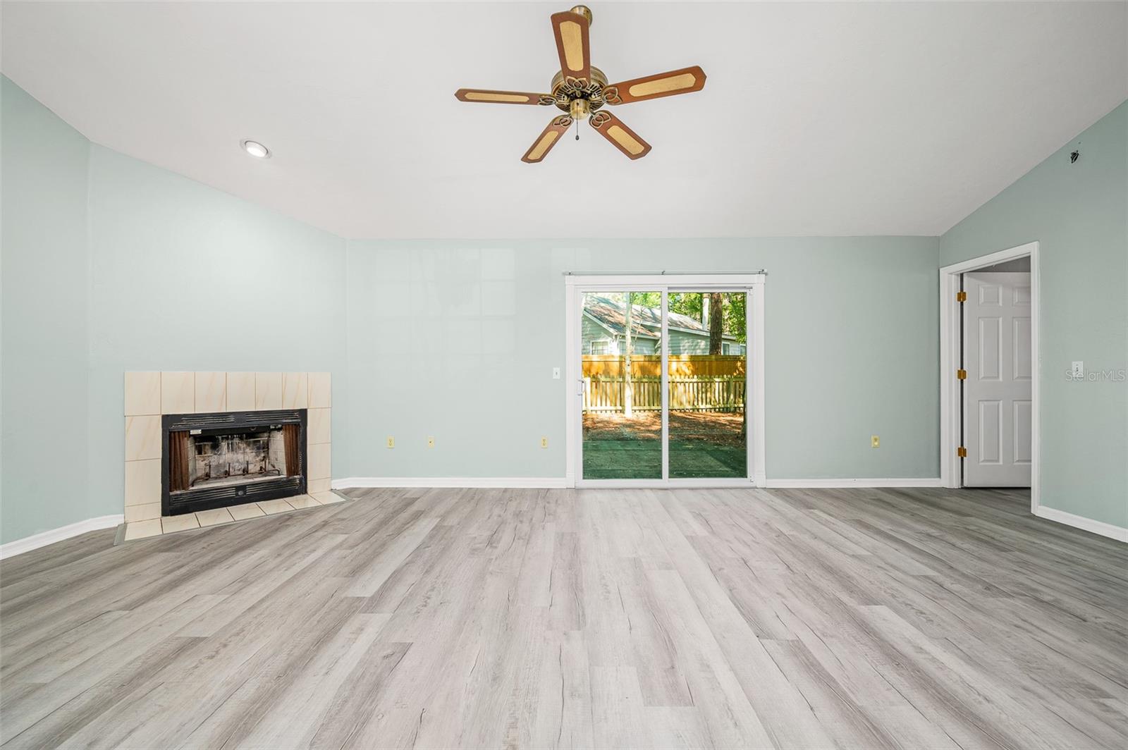 Casas a venda 2 - Jen Dantas 7960 SW 47TH COURT