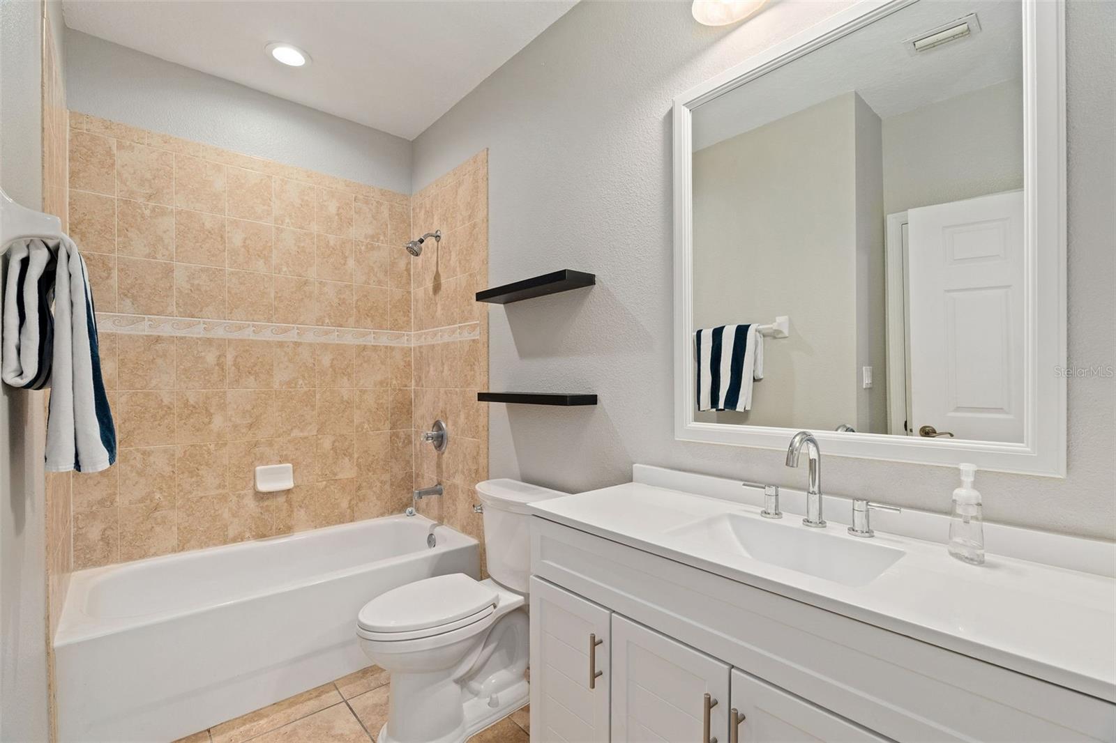 LAKESIDE/LKS/WINDERMERE PH 3 - Residential