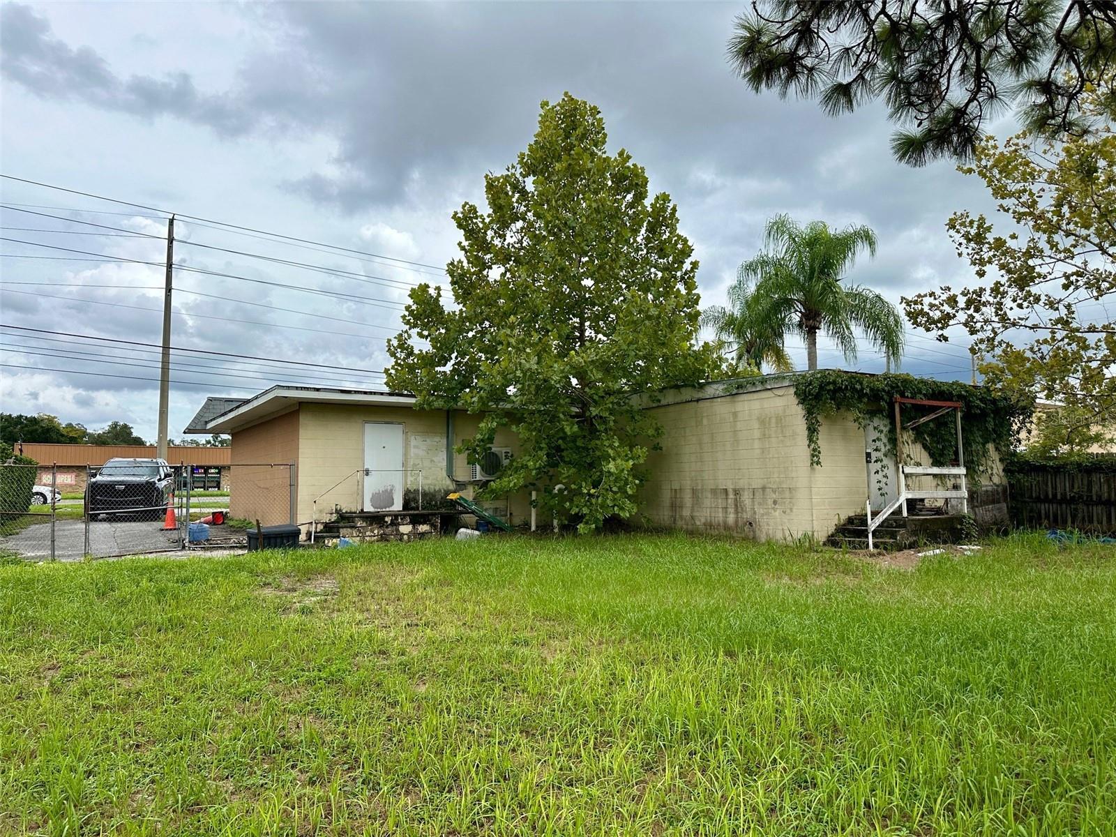 BRADLEYS ADD - Commercial Sale