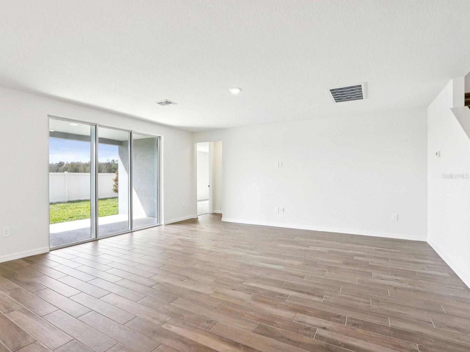 TWO RIVERS - Residential