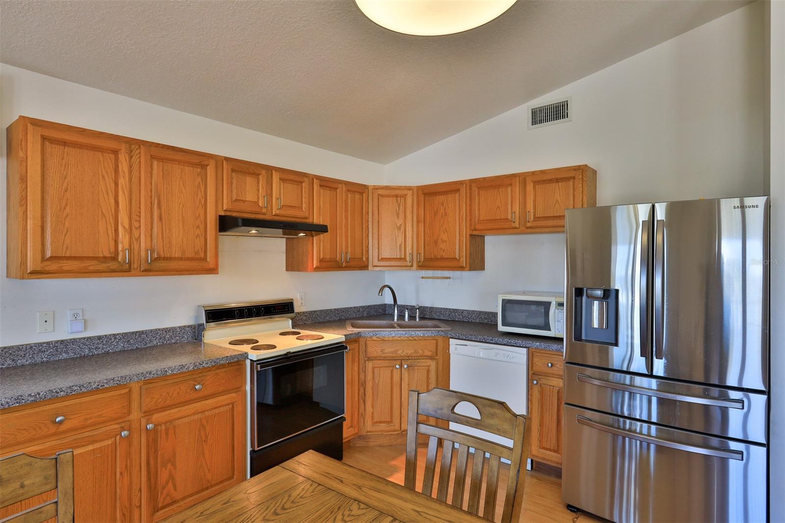 Orlando Beach - Residential