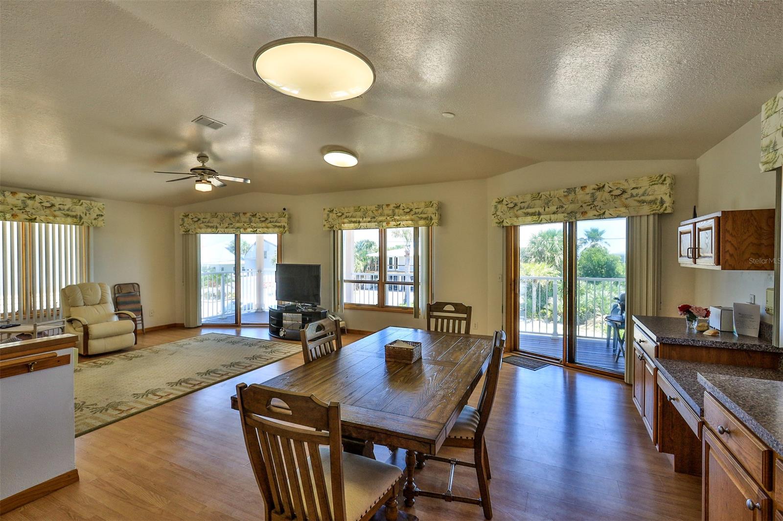 Orlando Beach - Residential