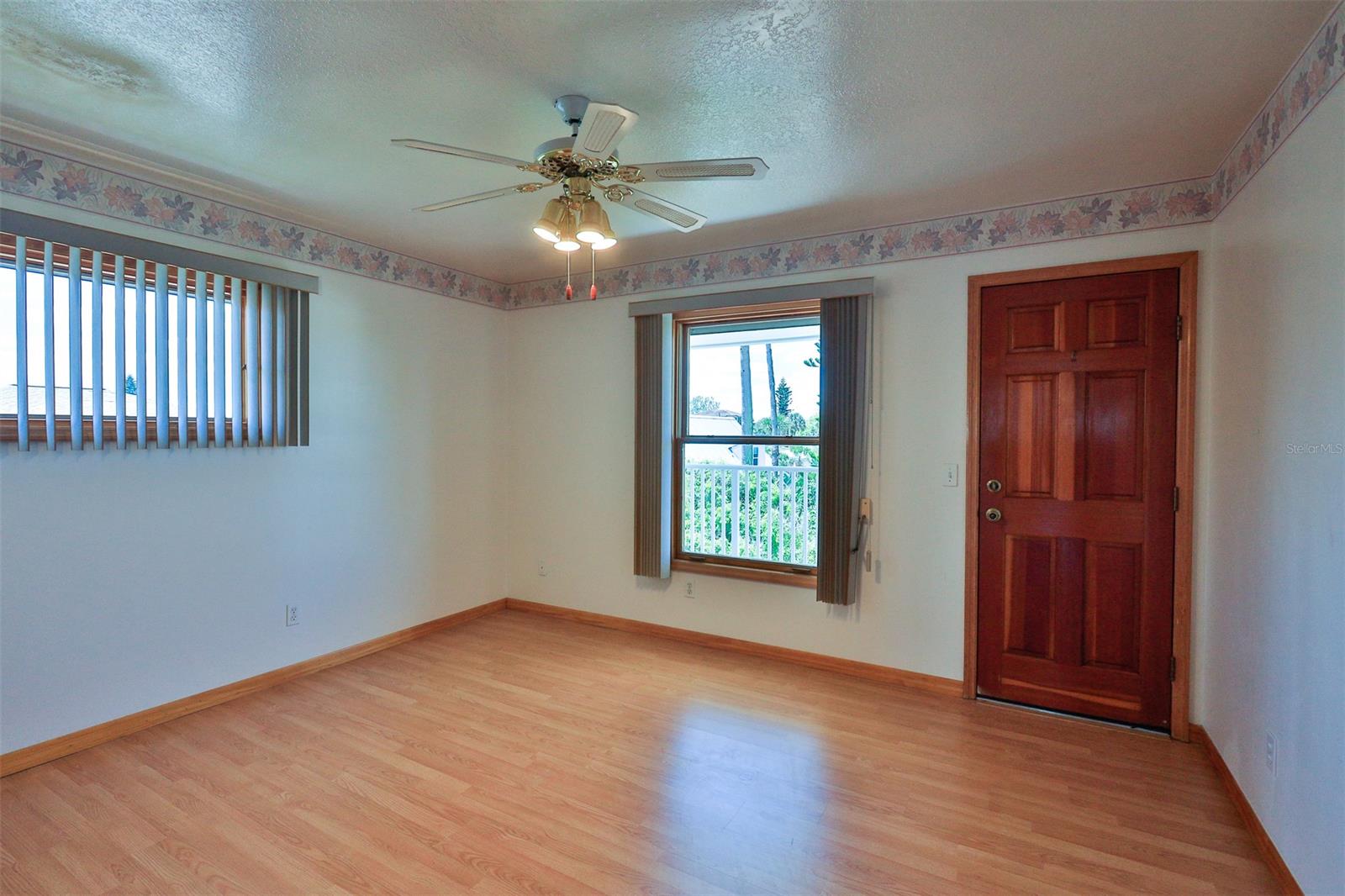 Orlando Beach - Residential