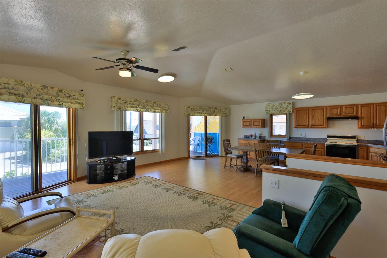 Orlando Beach - Residential