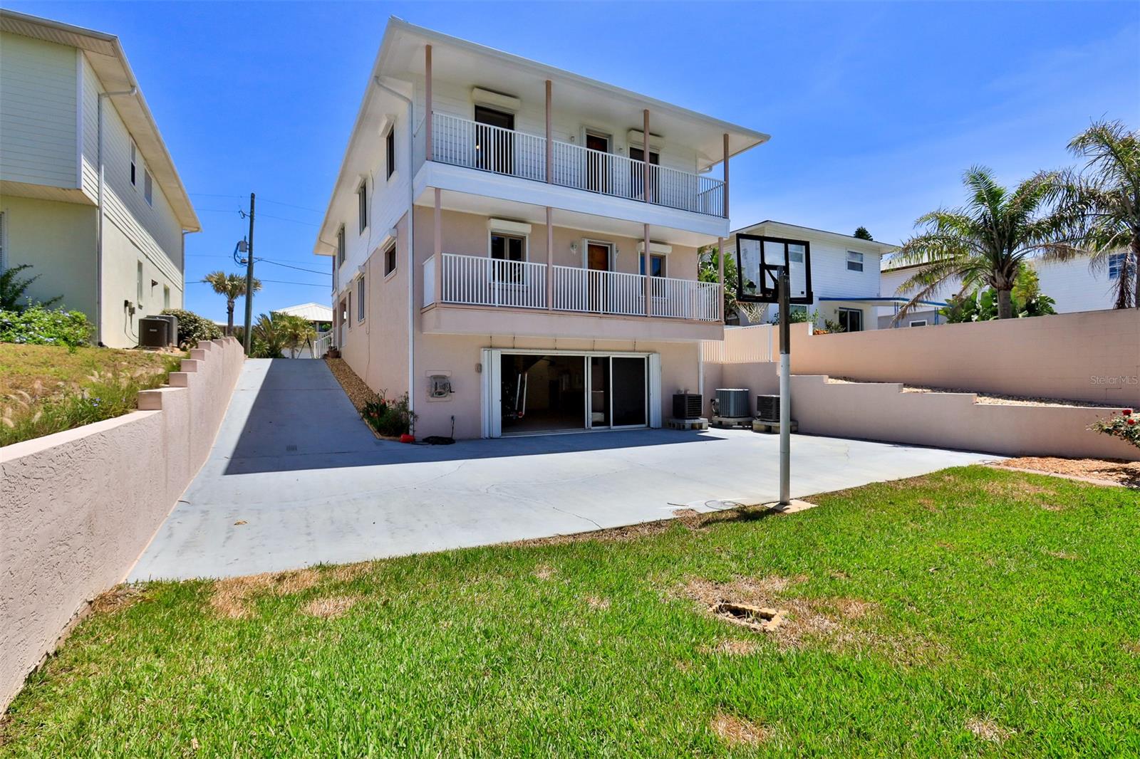 Orlando Beach - Residential