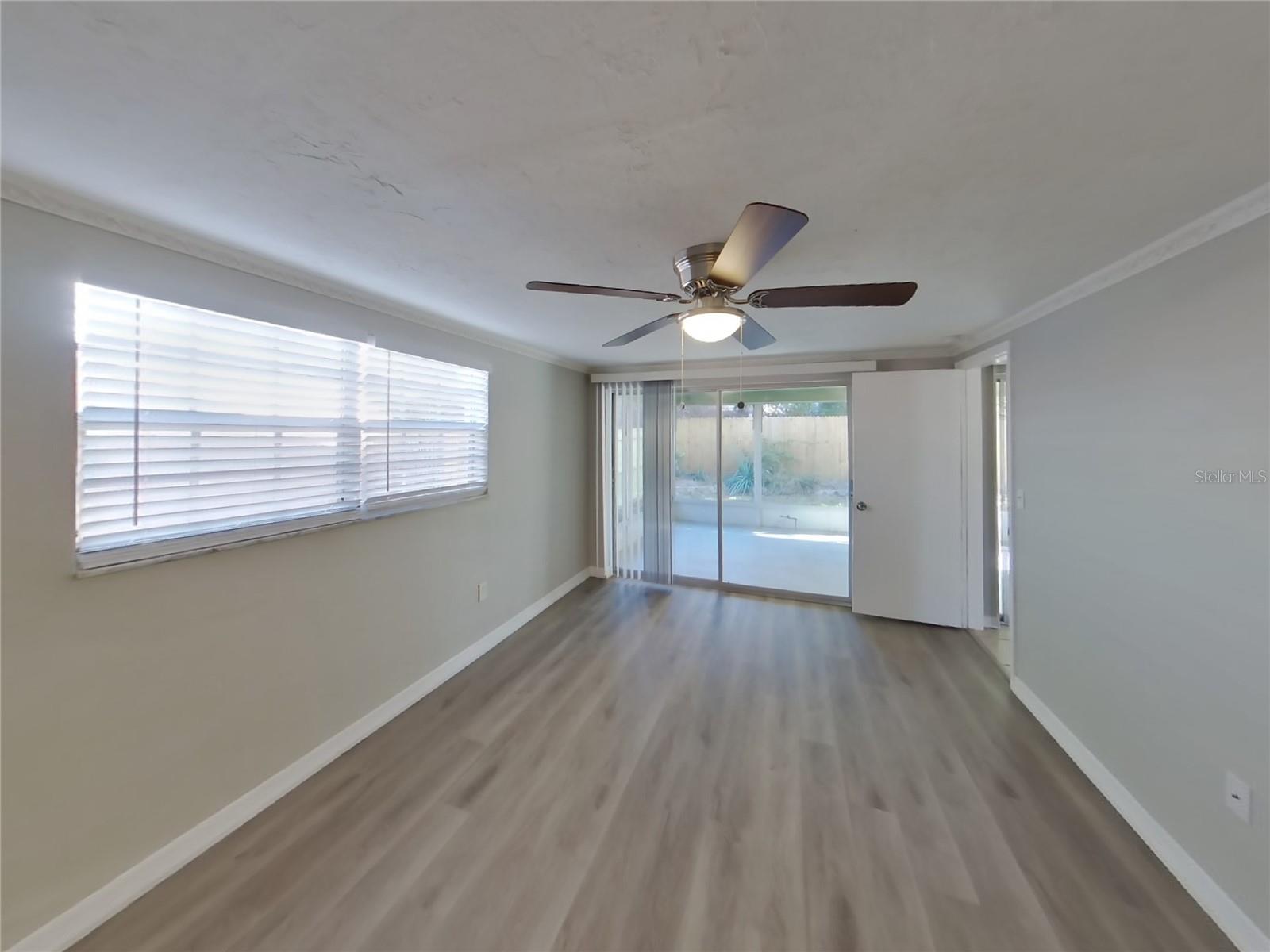 BEACON SQUARE - Residential Lease