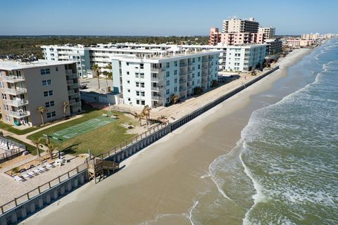 A home in NEW SMYRNA BEACH