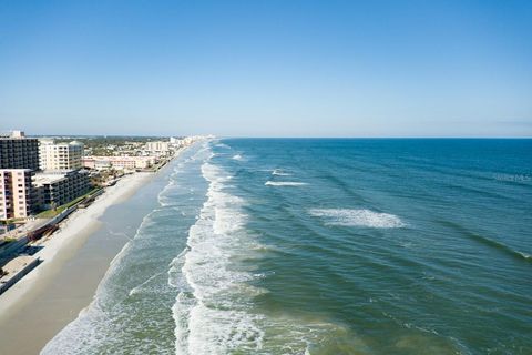 A home in NEW SMYRNA BEACH