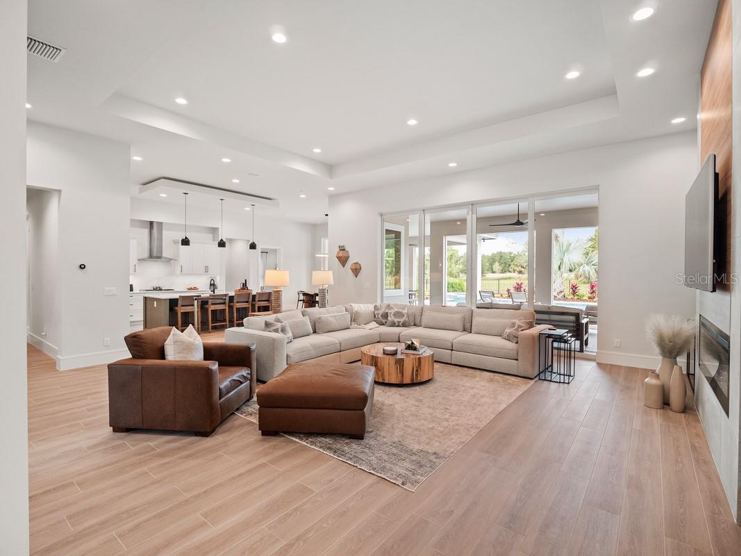 BELLA COLLINA SUB - Residential