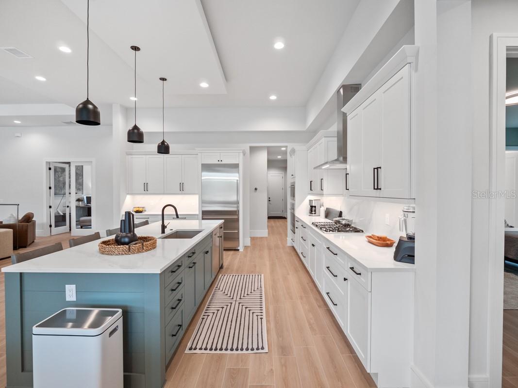 BELLA COLLINA SUB - Residential