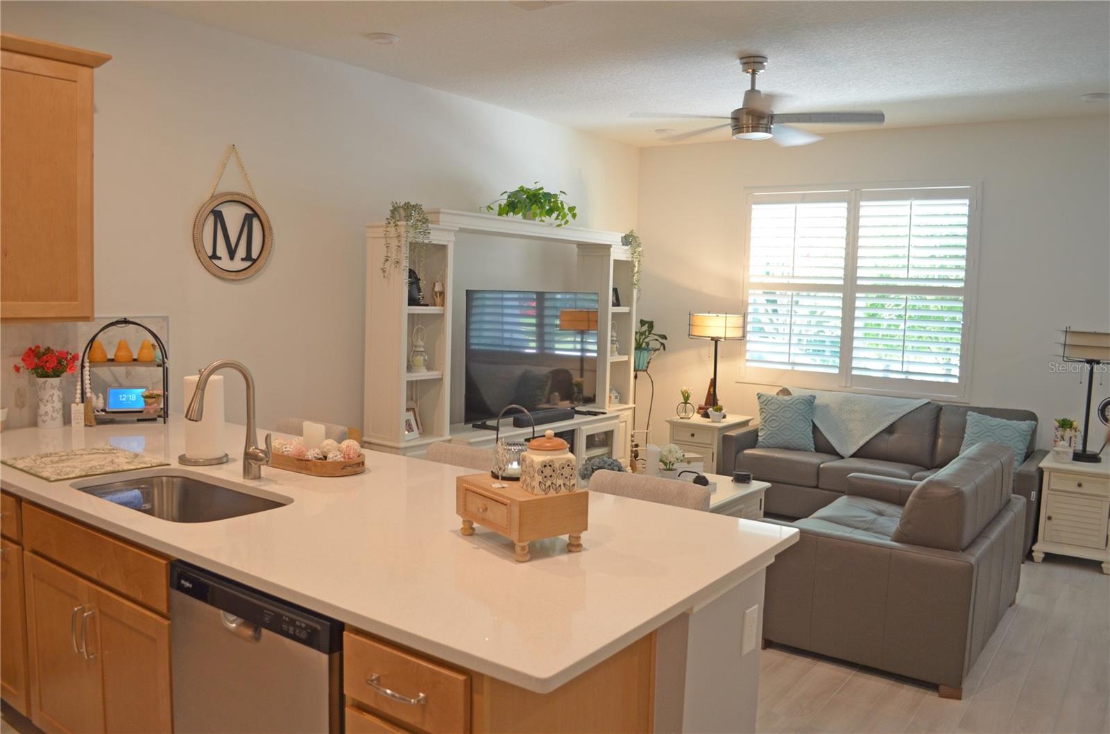 HICKORY GROVE TWNHMS - Residential