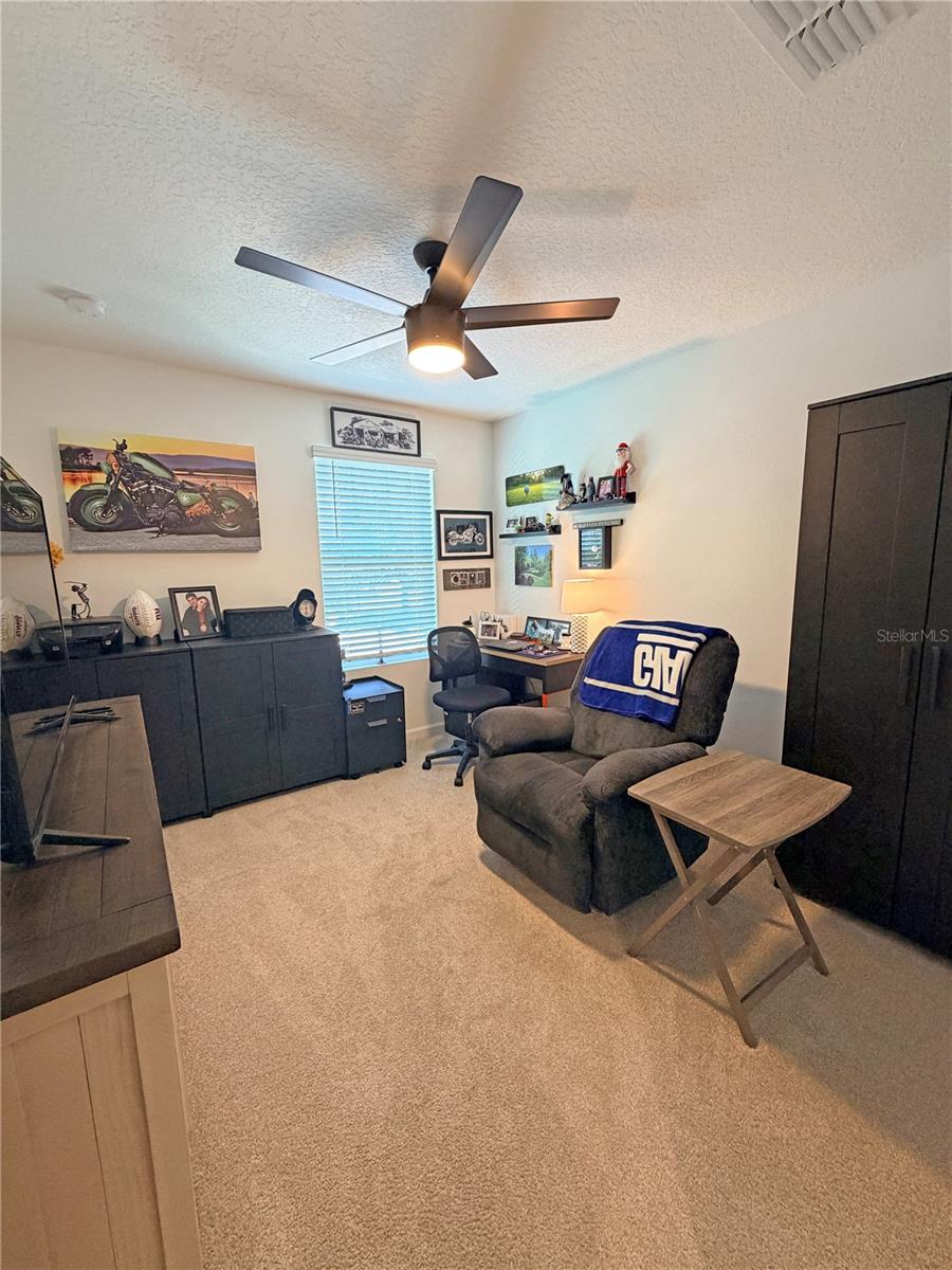HICKORY GROVE TWNHMS - Residential
