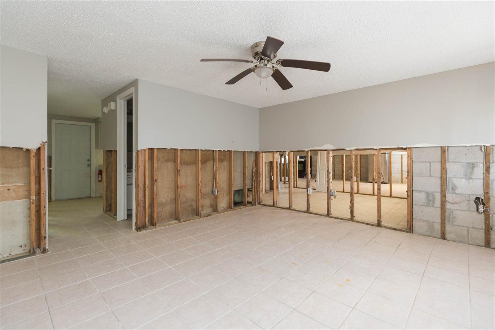 GULF SIDE ACRES - Residential Income