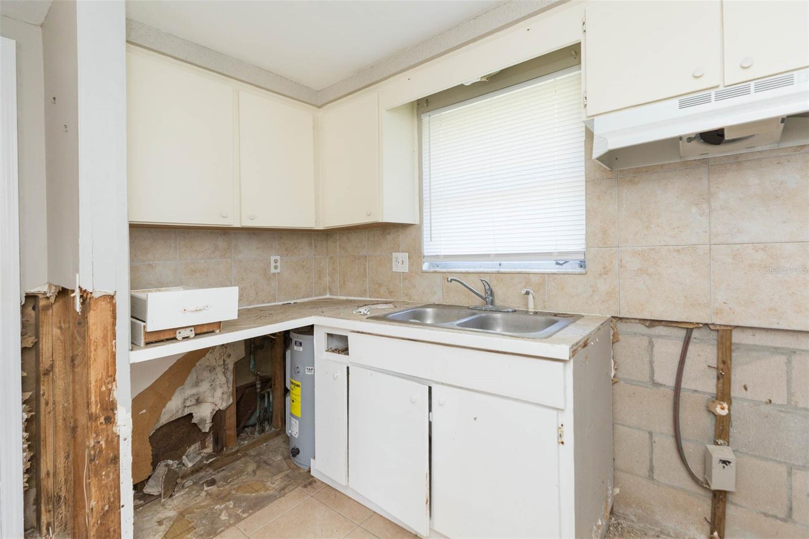 GULF SIDE ACRES - Residential Income