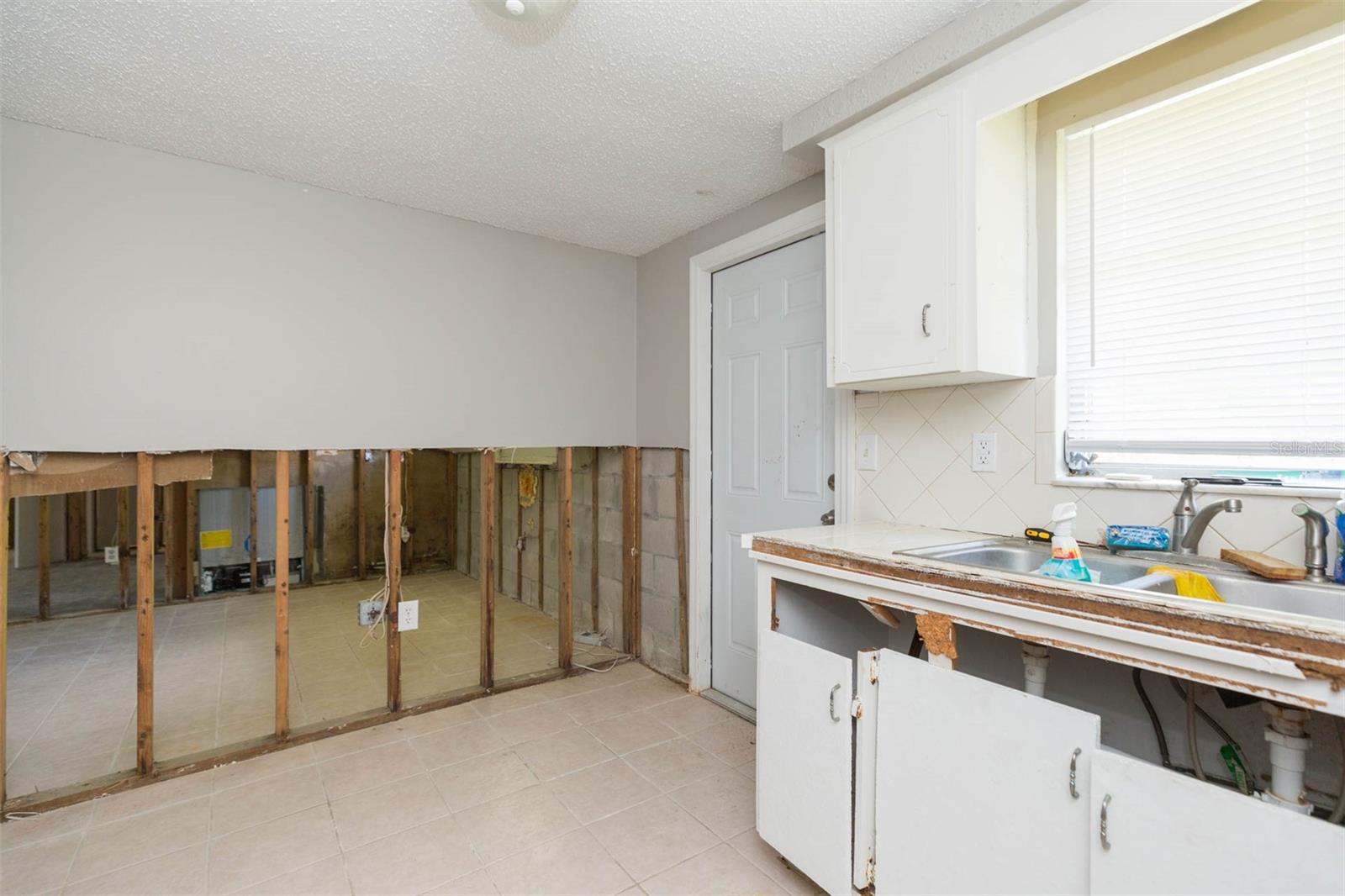 GULF SIDE ACRES - Residential Income