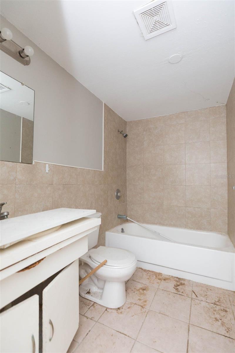 GULF SIDE ACRES - Residential Income