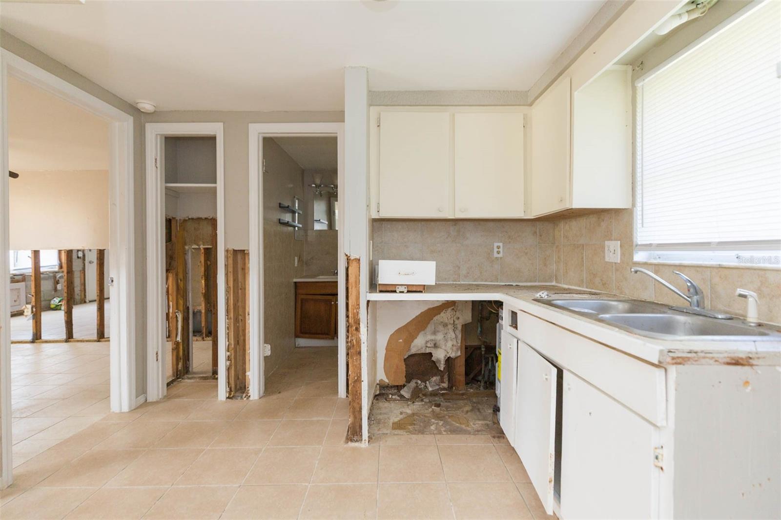 GULF SIDE ACRES - Residential Income