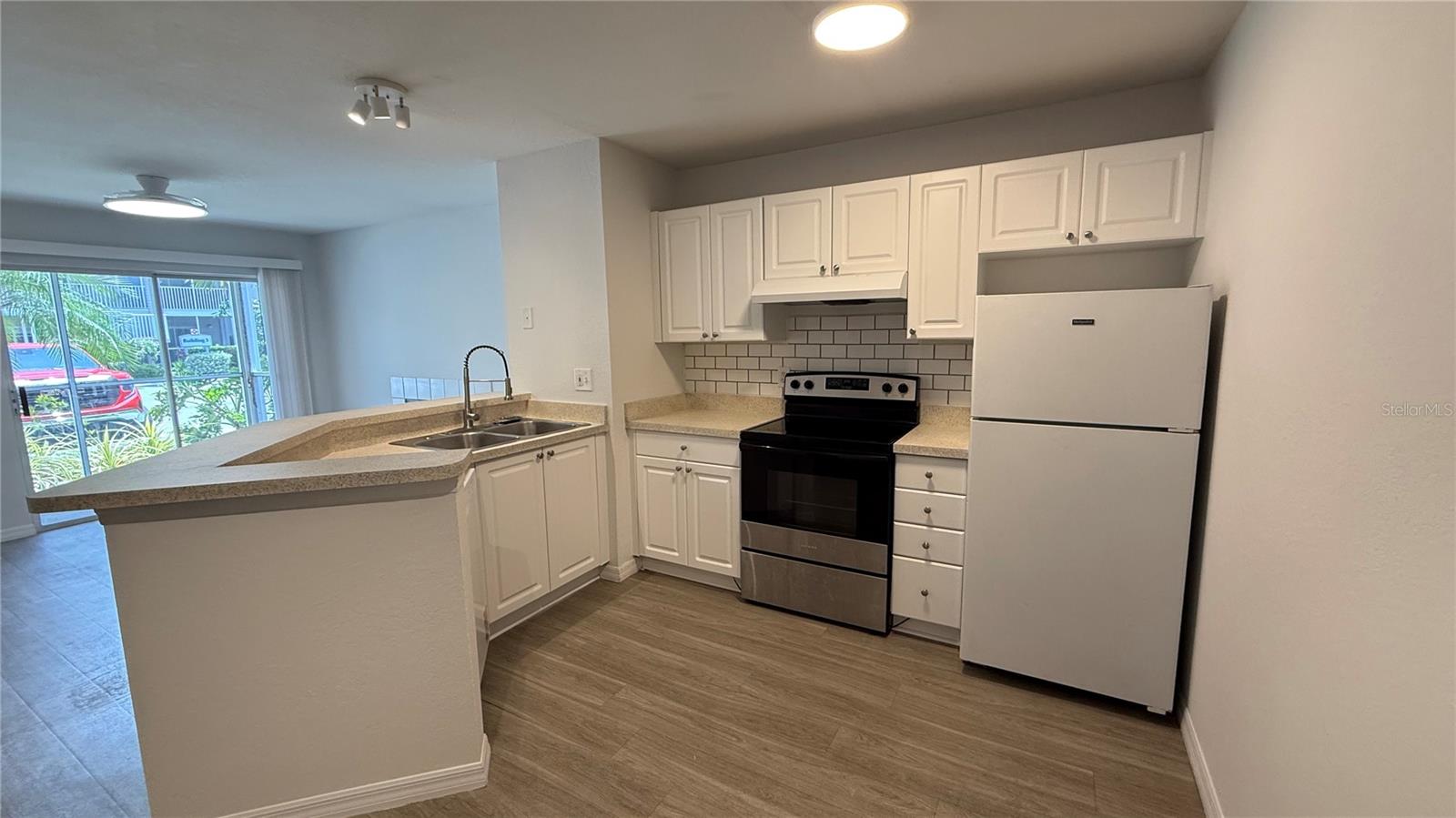 CENTRAL PARK SEC 2 PH 1 - Residential Lease