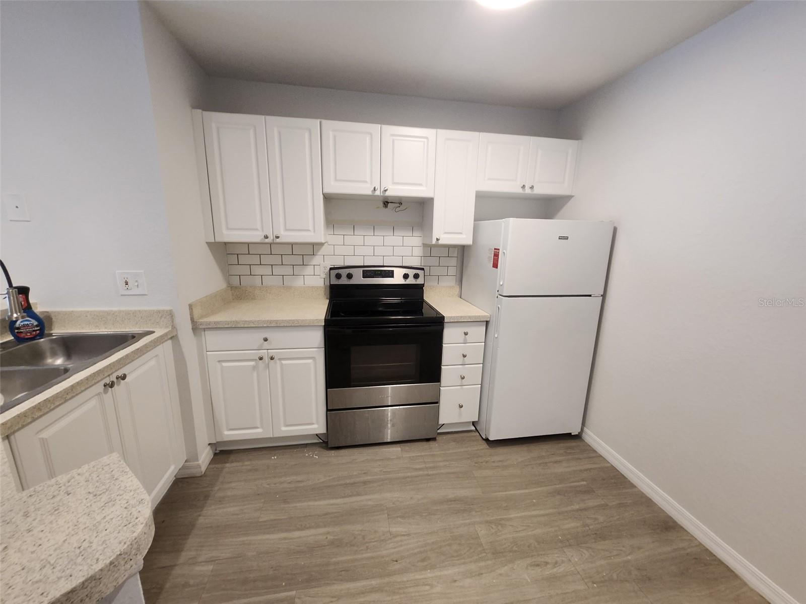 CENTRAL PARK SEC 2 PH 1 - Residential Lease