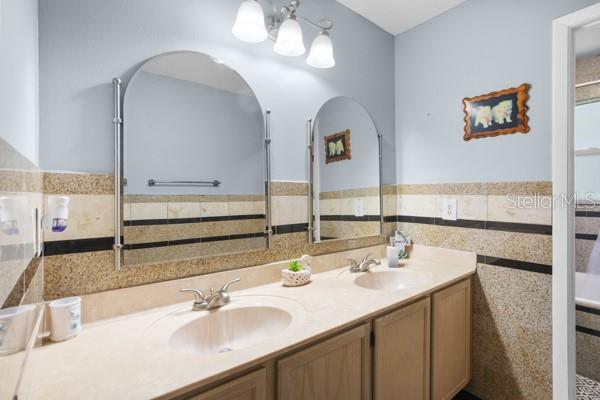 WATERFORD LAKES TR N07 PH 01 - Residential
