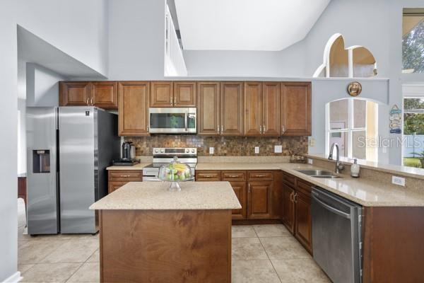 WATERFORD LAKES TR N07 PH 01 - Residential