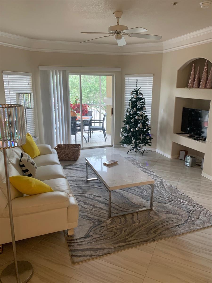 SERENADE ON PALMER RANCH - Residential Lease