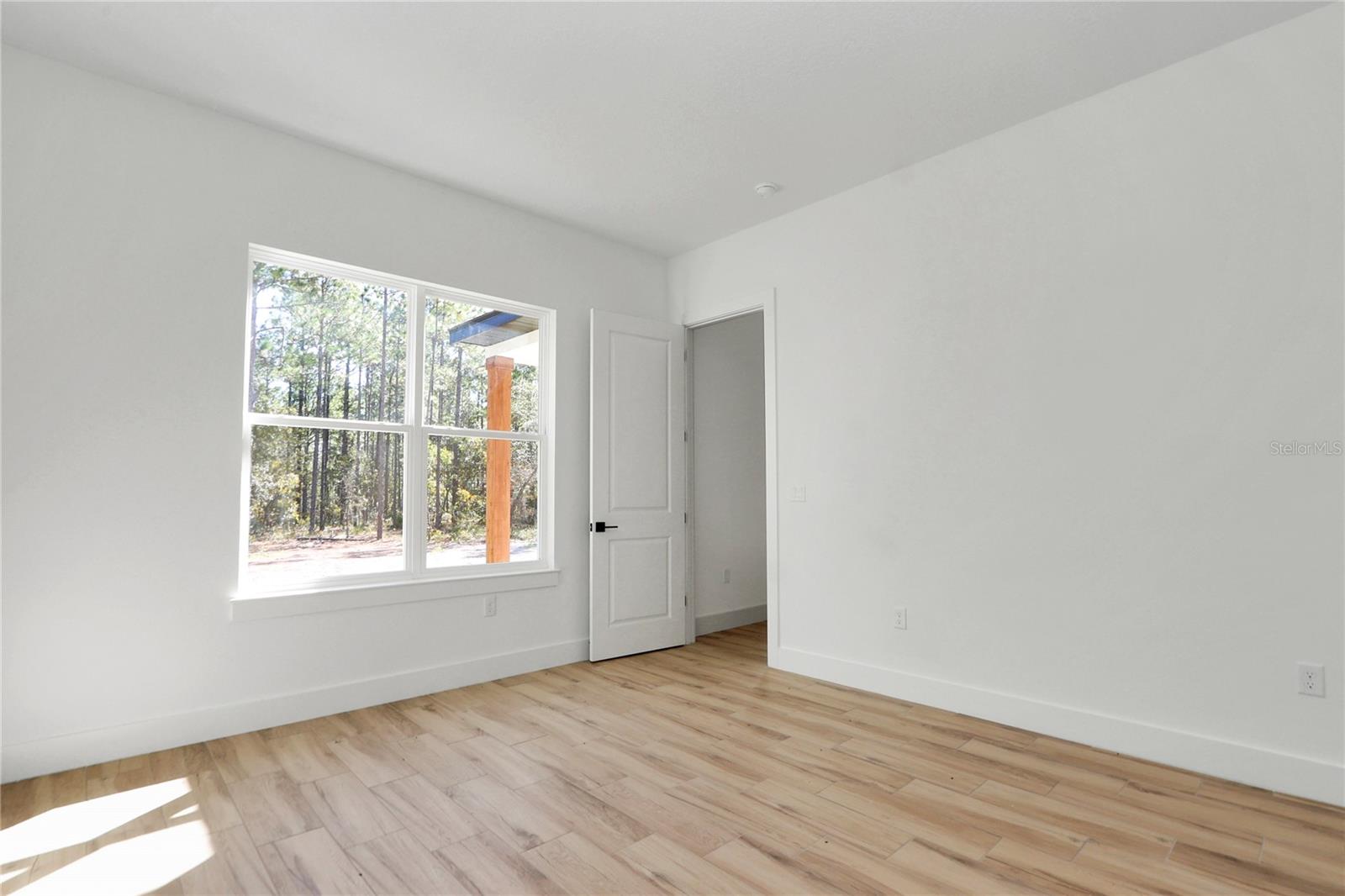 ROLLING HILLS - Residential