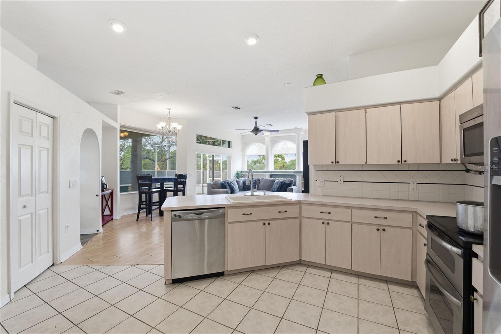 PRISTINE PLACE PH 1 - Residential