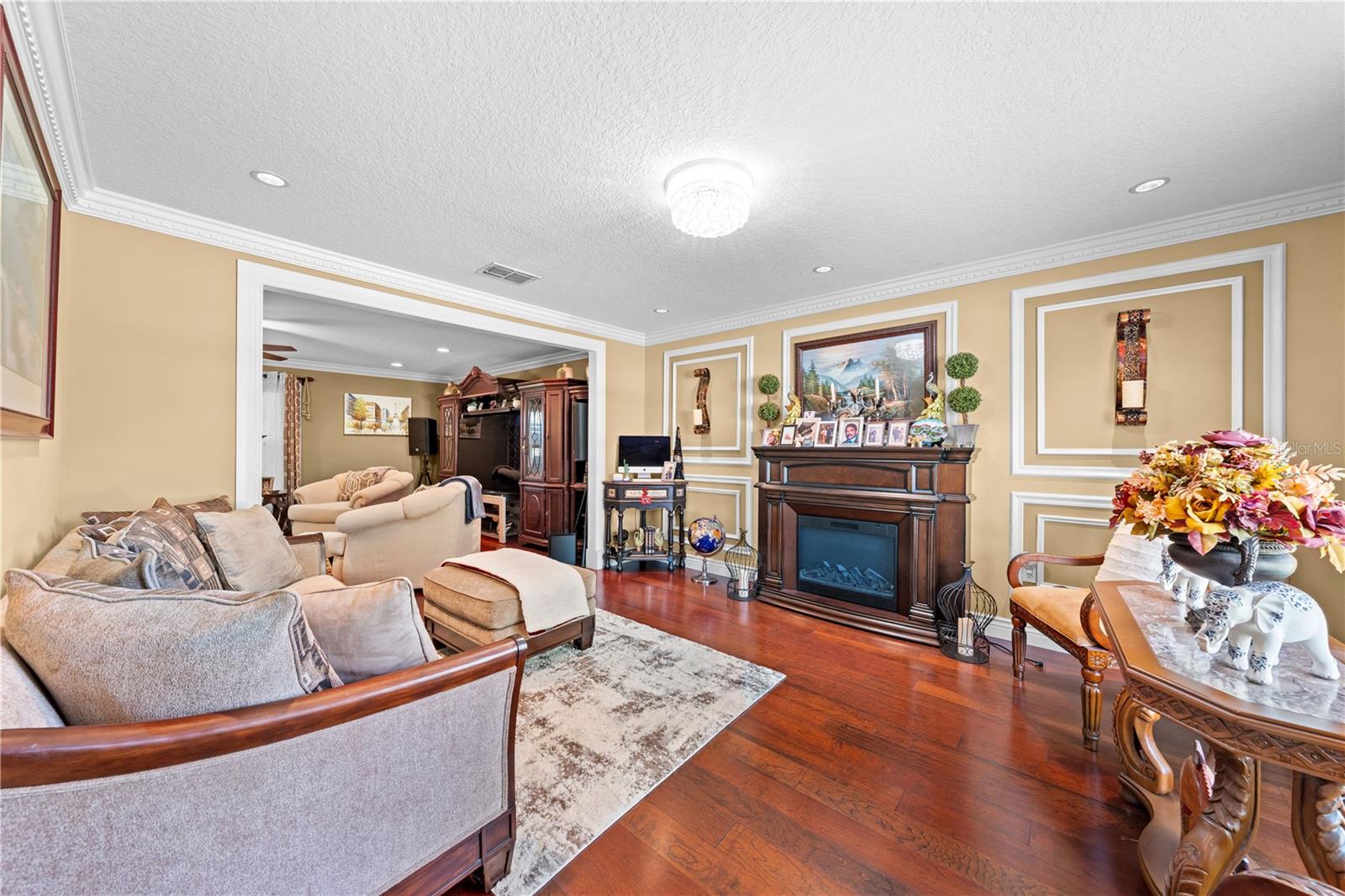 LAKE LIZZIE RESERVE - Residential