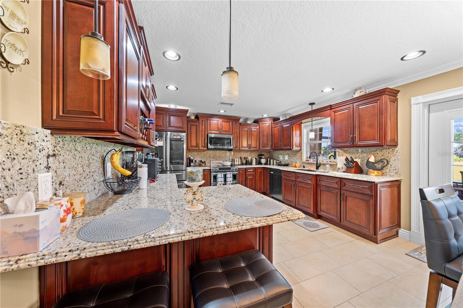 LAKE LIZZIE RESERVE - Residential