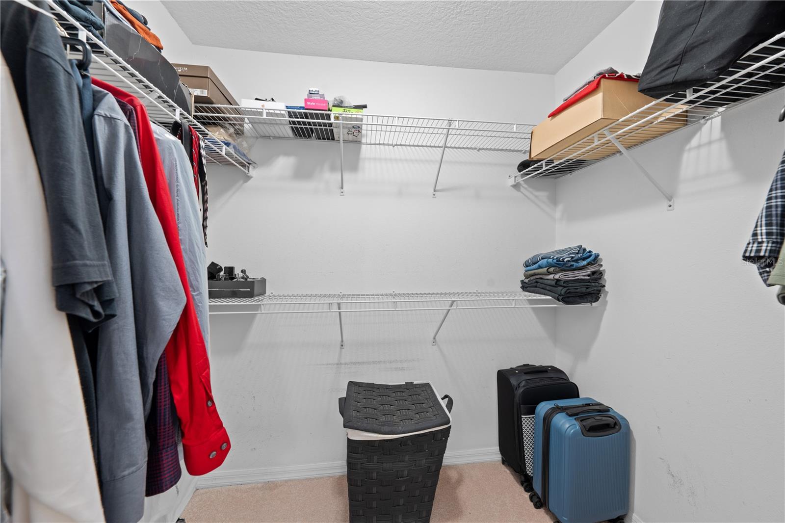 LAKE LIZZIE RESERVE - Residential