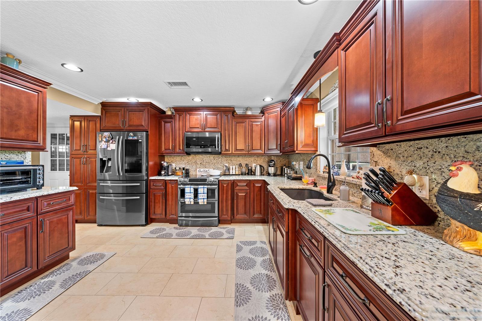 LAKE LIZZIE RESERVE - Residential