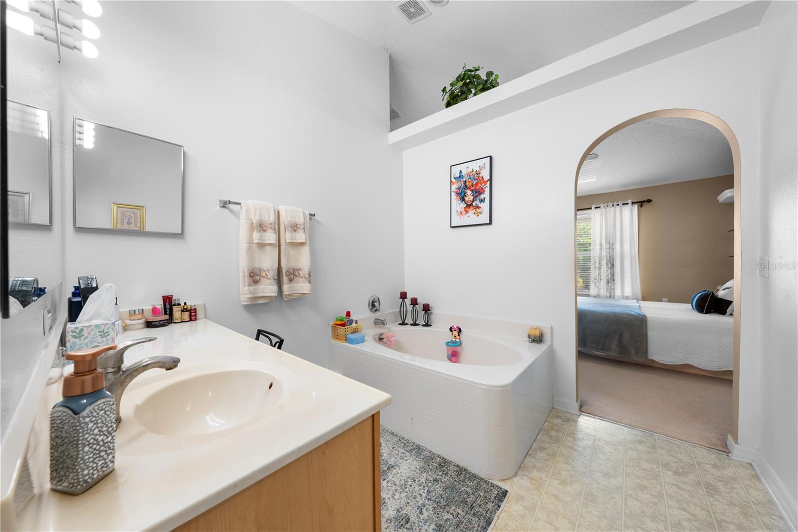 LAKE LIZZIE RESERVE - Residential