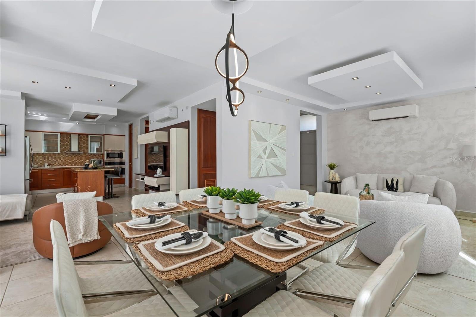 PASEO LOS CORALES II - Residential