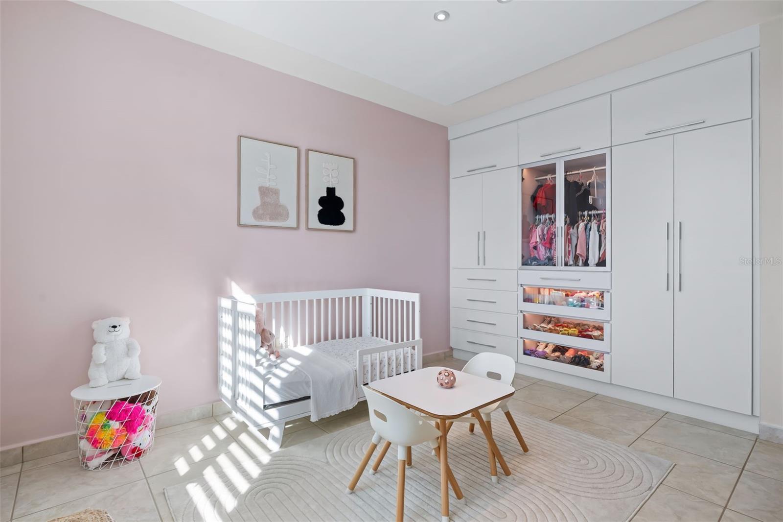 PASEO LOS CORALES II - Residential