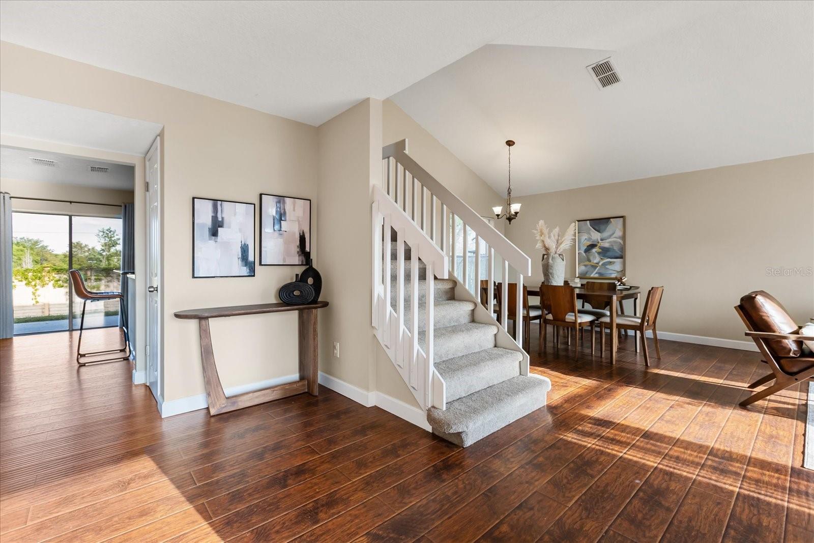 5439 RED BONE LANE