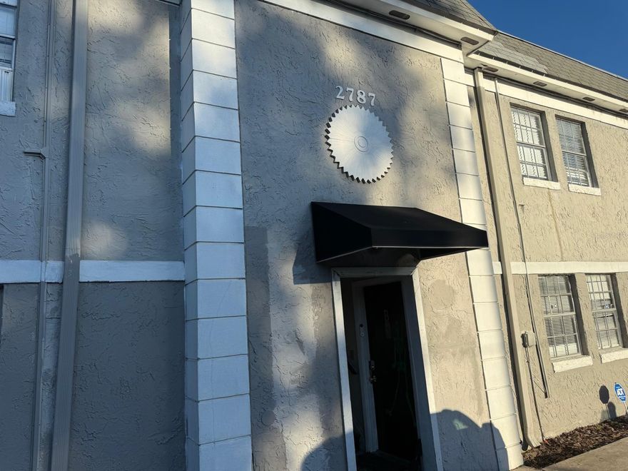 Prime Investment Opportunity – Fully upgraded 1-bedroom, 1-bathroom condo in Catalina Isle Condominiums. Conveniently located just off I-4
between John Young Pkwy and Orange Blossom Trail — only 15 minutes to Downtown Orlando, 10 minutes to the Florida Turnpike and The Mall at
Millenia, and 15 minutes to major attractions, dining, and shopping. The unit has been completely renovated, featuring a remodeled shower,
washer, luxury vinyl flooring, modern fixtures, and a private covered patio. New AC and new roof. Community amenities include a pool and on
site laundry. Ideal for investors seeking rental income. Schedule your visit today.